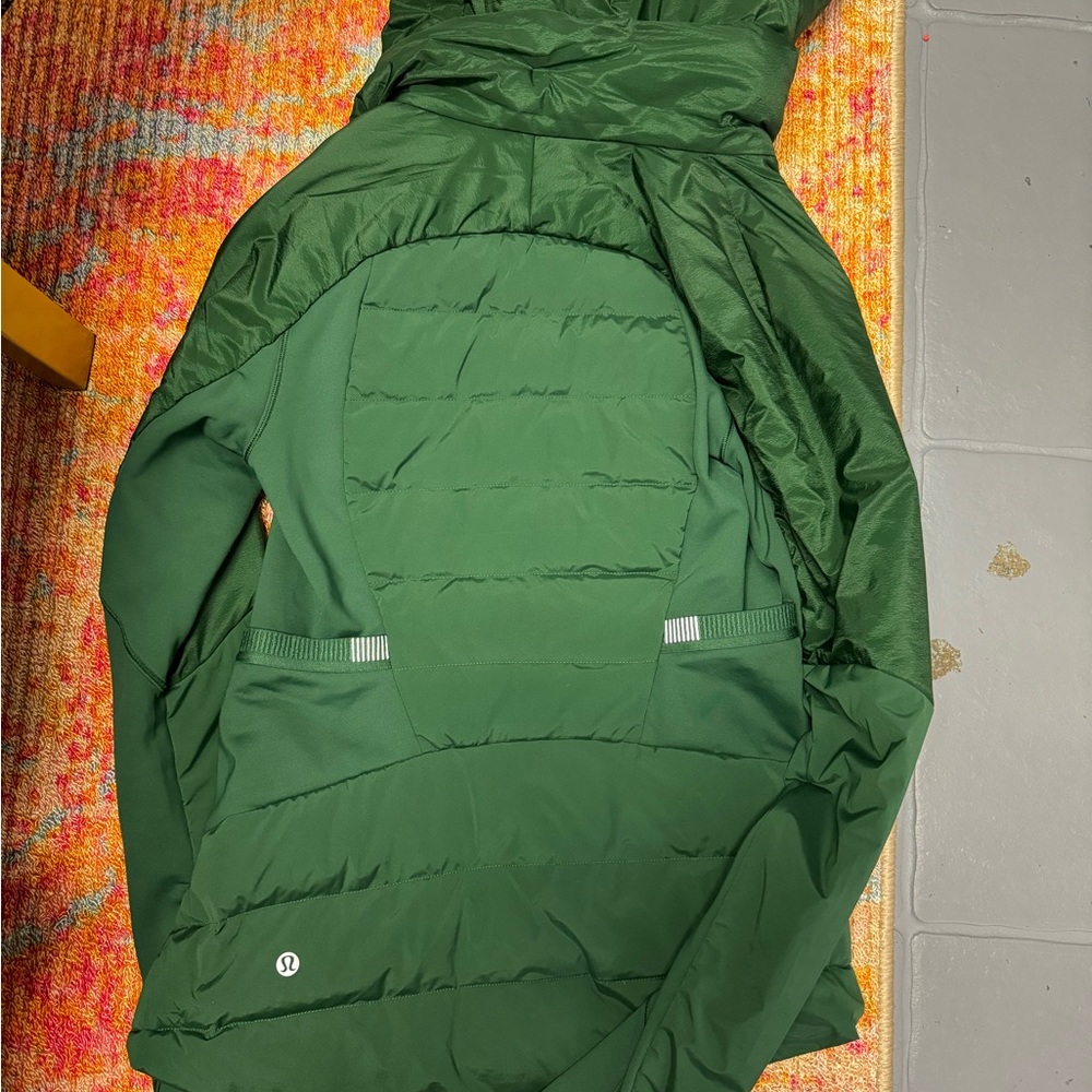 green puffer lululemon jacket